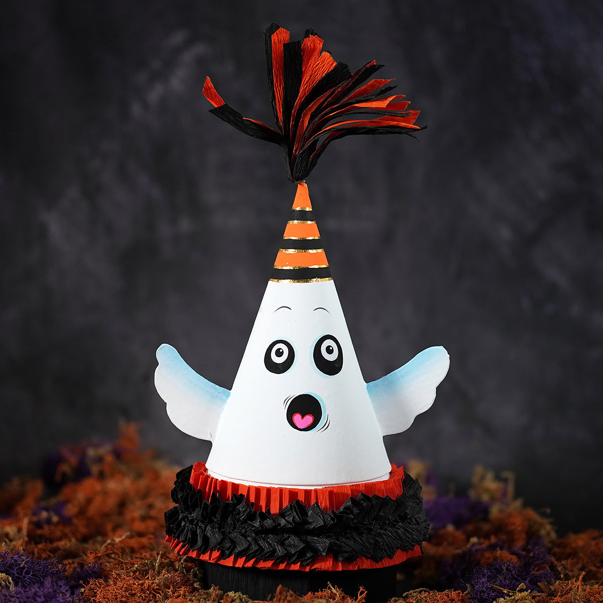 10" Spooky Ghost Party Favor Cone Box